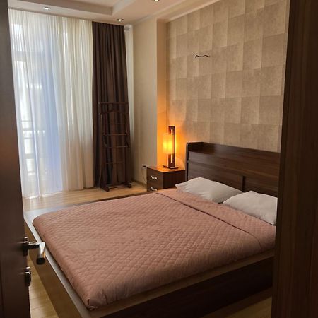 Lost In Tbilisi Apartment ภายนอก รูปภาพ
