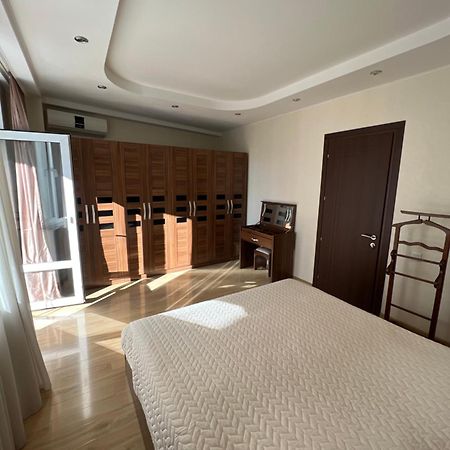 Lost In Tbilisi Apartment ภายนอก รูปภาพ