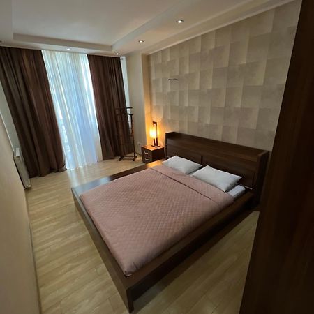 Lost In Tbilisi Apartment ภายนอก รูปภาพ