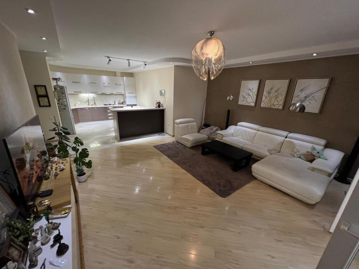 Lost In Tbilisi Apartment ภายนอก รูปภาพ